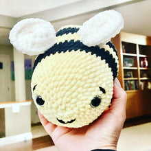 Crochet Bumblebee