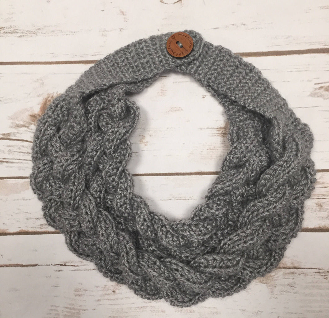 Double Layered Braided Cowl. Crochet Cowl. Braided Crochet Scarf.