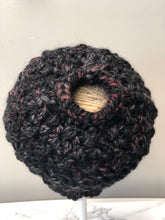 RTS Chunky Messy Bun Beanie | speckled Black
