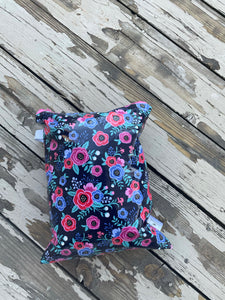Floral XL Wet Bag - Great for swimsuits and cloth diapers! Reusable swim bag.