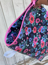 Floral XL Wet Bag - Great for swimsuits and cloth diapers! Reusable swim bag.